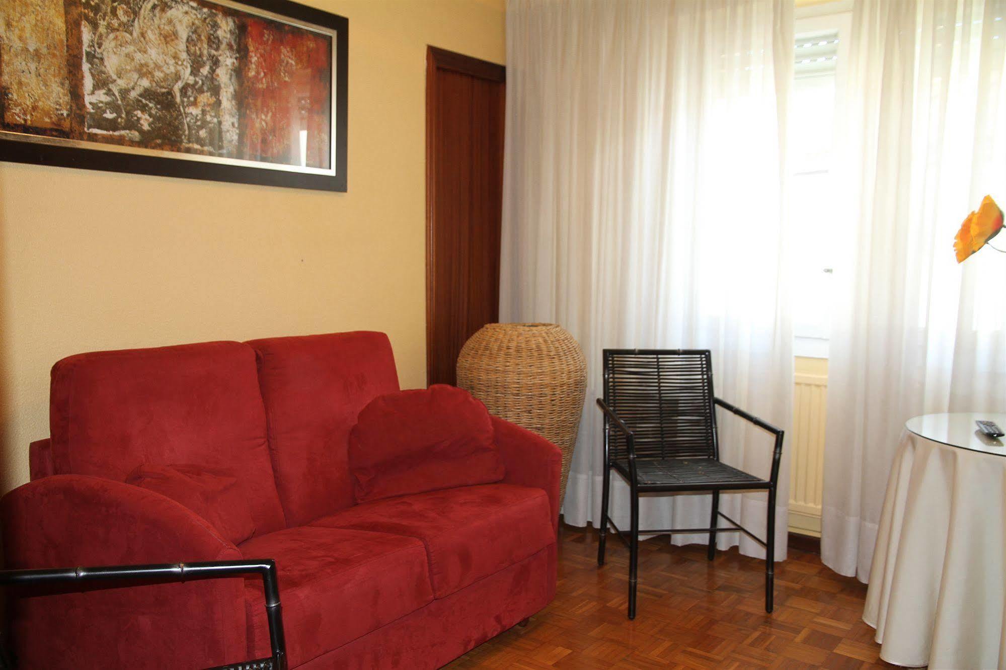 Apartament Acella *